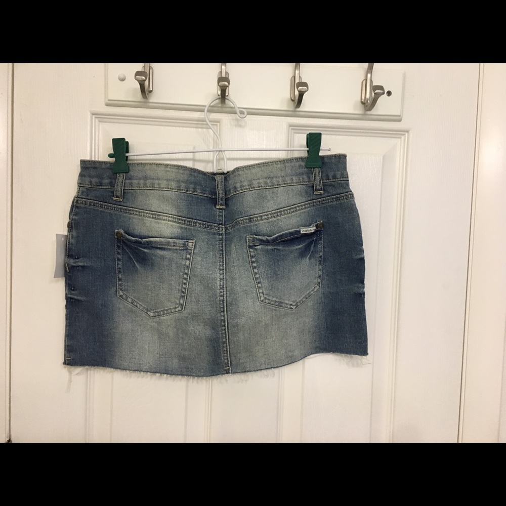 Charlotte Russe Denim Skirt Size 8 NWT o - Picture 7 of 8